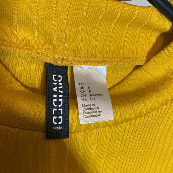 Mustard Long Sleeve Turtle Neck Crop Top - Picture 3 of 3